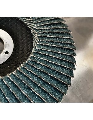 Disque abrasif a lamelles inclinées en Zirconium - STARCKE